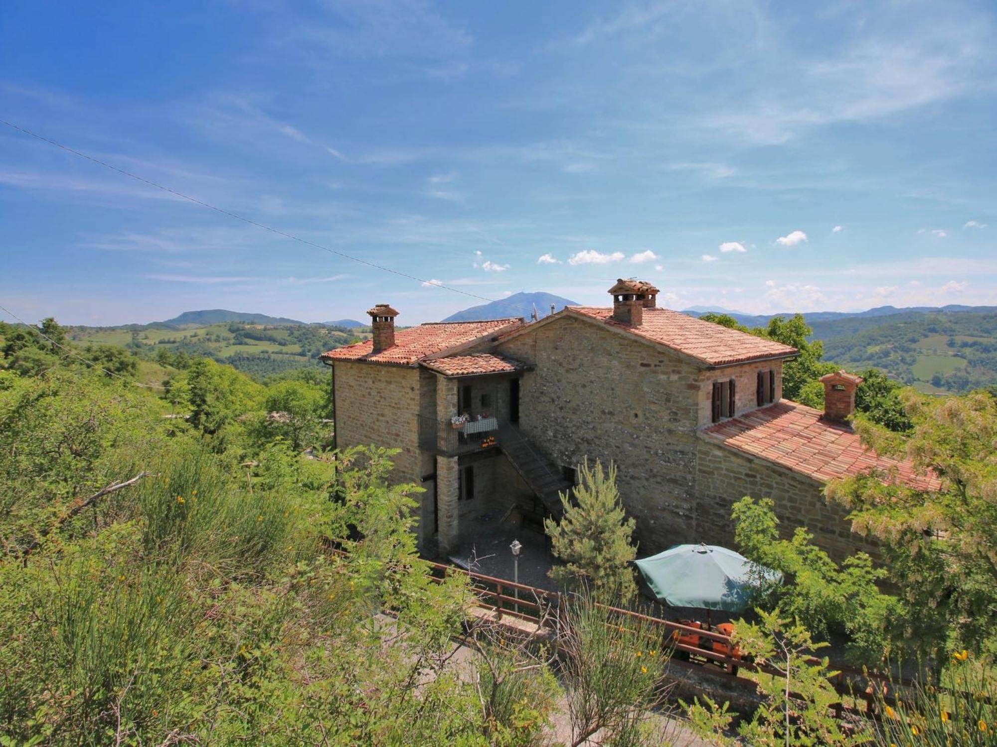 Farmhouse In Apecchio With Swimming Pool Terrace Gardenヴィラ エクステリア 写真