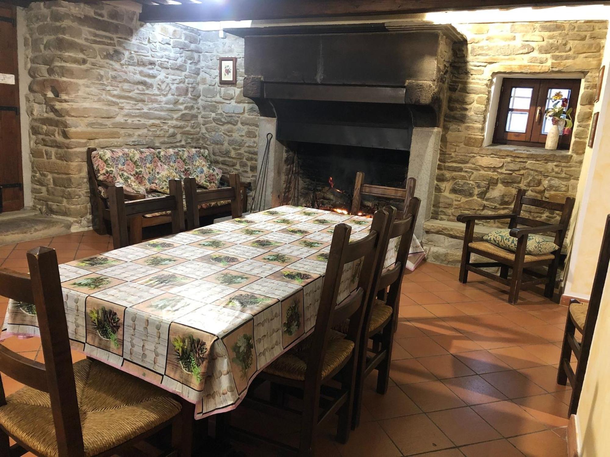 Farmhouse In Apecchio With Swimming Pool Terrace Gardenヴィラ エクステリア 写真
